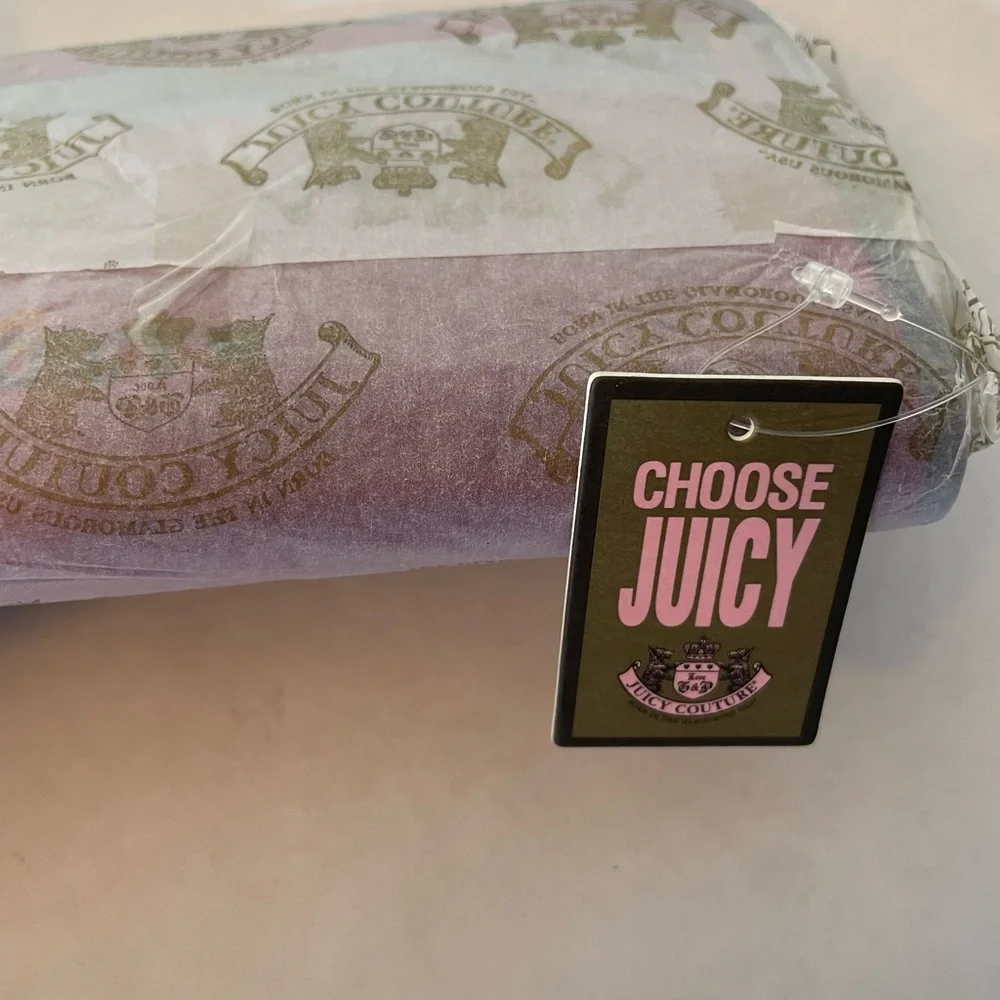 Juicy Couture Y2k Red Velour Wallet NWT still in original packaging - Picture 1 of 8
